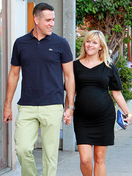 BABY STEPS photo | Reese Witherspoon
