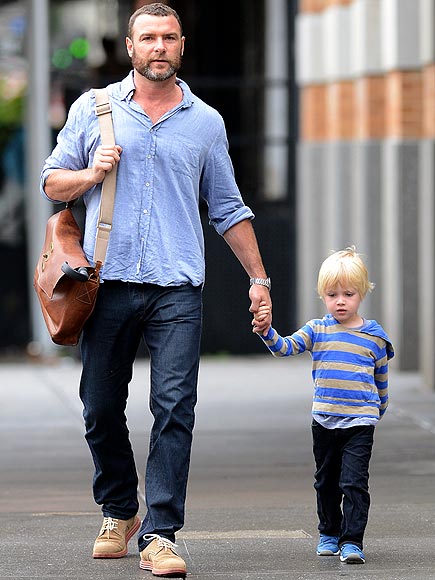 CITY WALK photo | Liev Schreiber