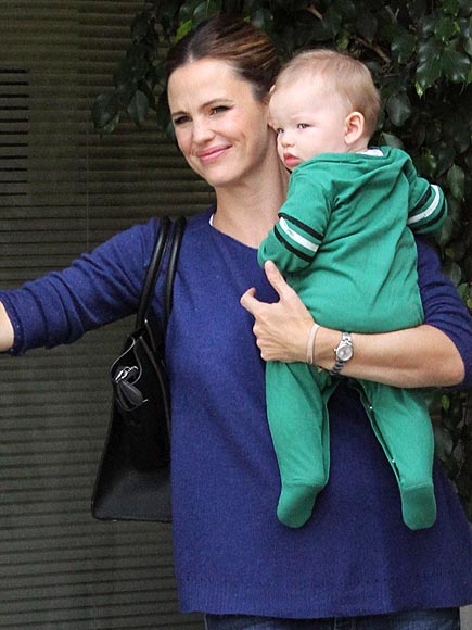 CARRIED AWAY photo | Jennifer Garner