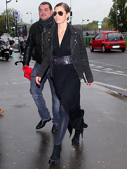 BACK IN BLACK photo | Jessica Biel