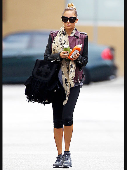 BOTTLE SERVICE photo | Nicole Richie