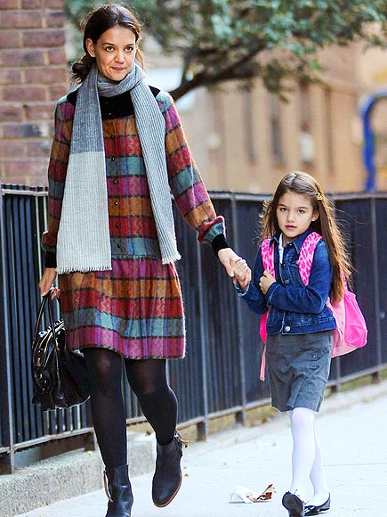 MORNING RUSH photo | Katie Holmes