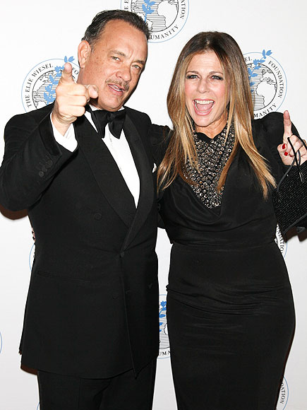 MAKING HIS POINT photo | Rita Wilson, Tom Hanks