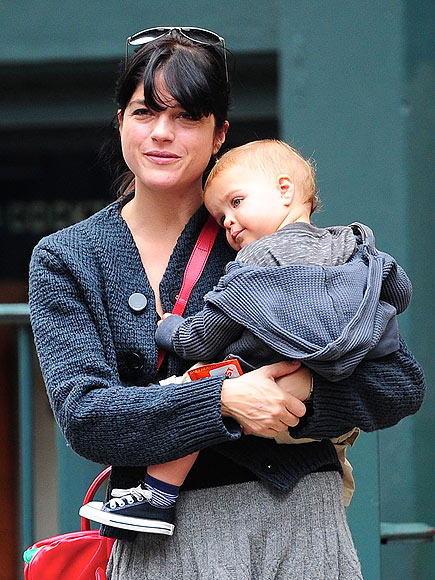 LEAN IN photo | Selma Blair