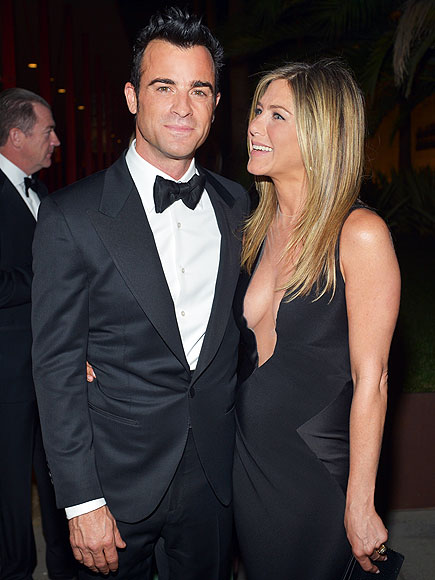 All Smiles photo | Jennifer Aniston, Justin Theroux