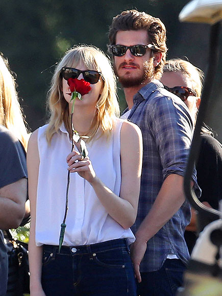 ROSES ARE RED photo | Emma Stone