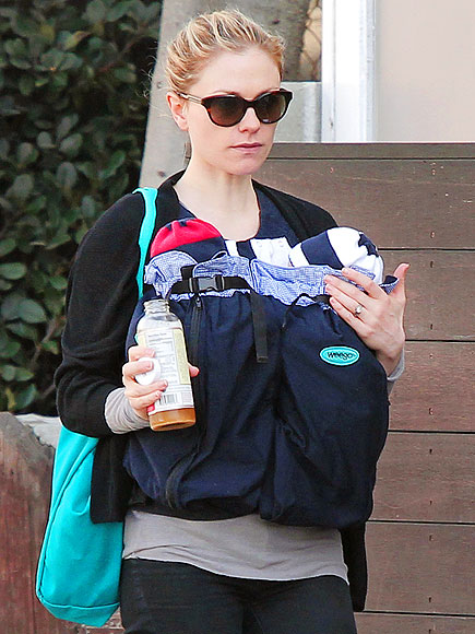 AT THE READY photo | Anna Paquin