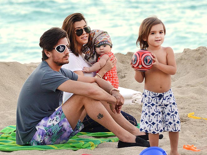 SUNSHINE DAY photo | Kourtney Kardashian, Scott Disick