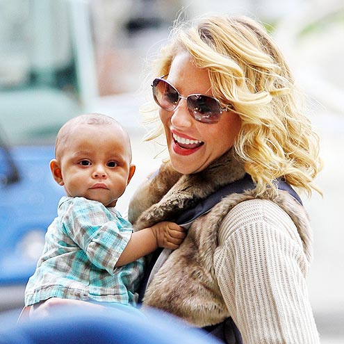 BABY ON BOARD photo | Katherine Heigl