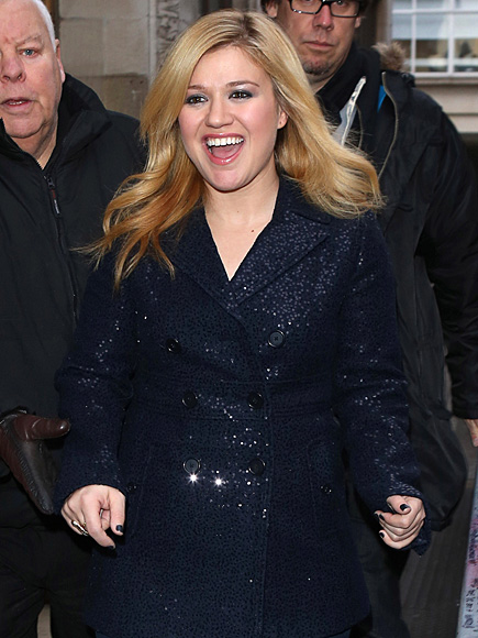 HAIR APPARENT photo | Kelly Clarkson