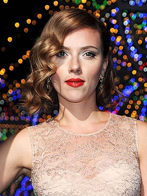 Scarlett Johansson Honey Facial