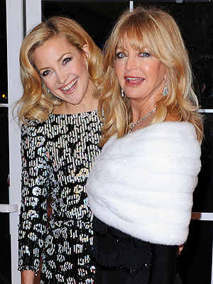 Chic Clicks: Beauty Advice from Star Moms, Rihanna’s New Video and More kate hudson 300x400 Chic Clicks: Beauty Advice from Star Moms, Rihanna’s New Video and More