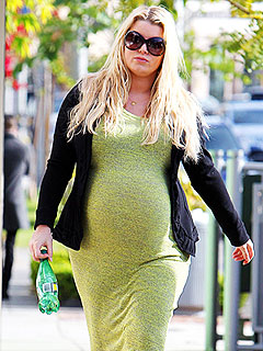 Jessica Simpson Shops for Pink Baby Clothes | Jessica Simpson