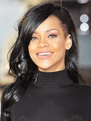 Black People Hair on Rihanna Hairstyles 2012     Style News   Stylewatch   People Com