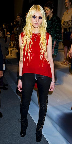 TAYLOR MOMSEN photo | Taylor Momsen