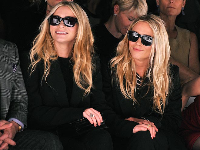 ASHLEY & MARY-KATE OLSEN photo | Ashley Olsen, Mary-Kate Olsen