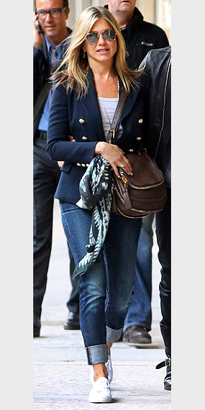BREAKTHROUGH PERFORMANCE BY A BLAZER photo | Jennifer Aniston, Justin Theroux