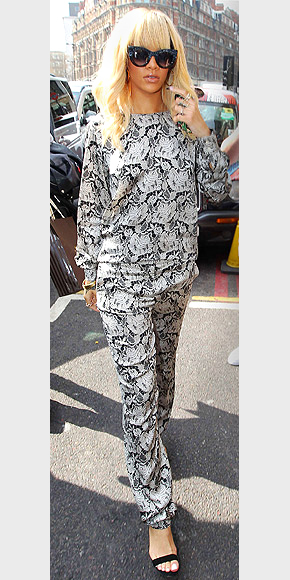RIHANNA photo | Rihanna