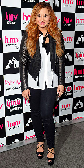 DEMI LOVATO photo | Demi Lovato