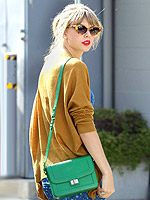 Want a star fave? We'll track it down! | Taylor Swift