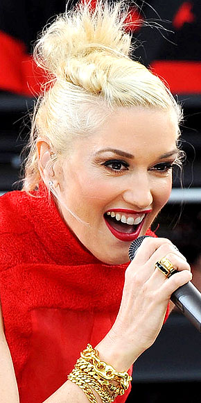 GWEN STEFANI'S RINGS photo | Gwen Stefani