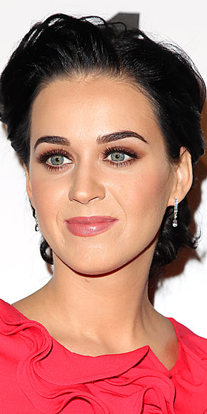 KATY PERRY'S EARRINGS photo | Katy Perry