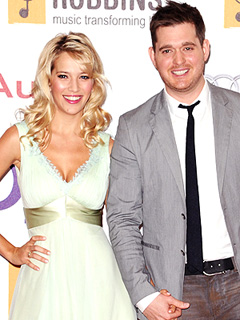 Michael Buble, Wife Expecting First Child