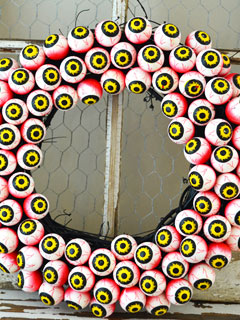Eyeball Wreath A Pretty Life in the Suburbs