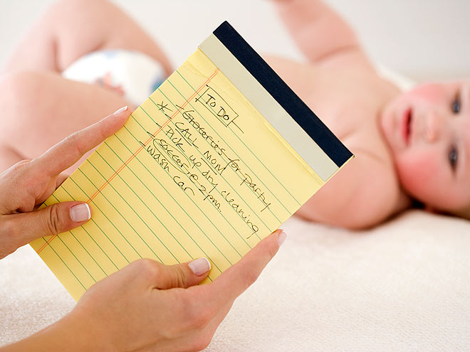 10 Ways to Make Your Baby's First Week Cozy