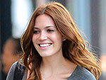 Mandy Moore & Minka Kelly Have a Makeup-Free Brunch in West Hollywood | Mandy Moore, Minka Kelly
