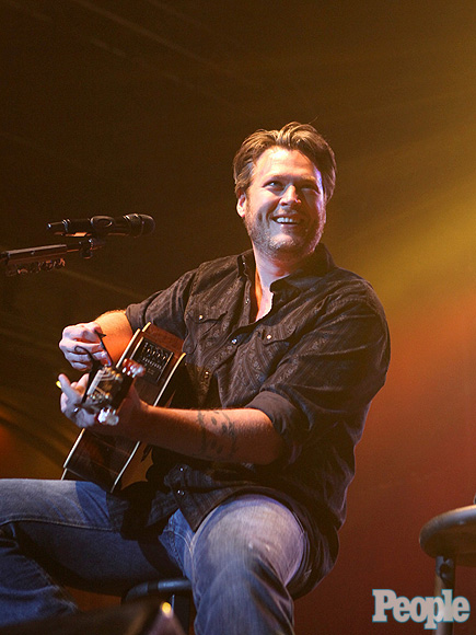 BLAKE SHELTON photo | Blake Shelton