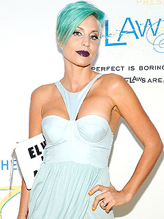 Lisa D'Amato of America's Next Top Model Seriously Injures Face in Freak Accident