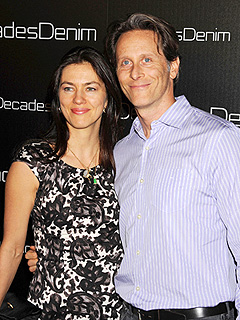 Wings Star Steven Weber Getting Divorced | Steven Weber
