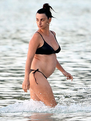 Penelope Cruz Pregnant Bikini Barbados