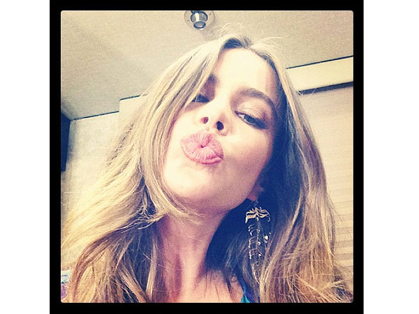 5 Rules for Taking the Most Beautiful Selfies| Most Beautiful, Heidi Klum, Jessica Alba, Jessica Biel, Kim Kardashian, Sofia Vergara