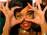 What Did Rihanna Think of Her Bizarre Flight with Fans?