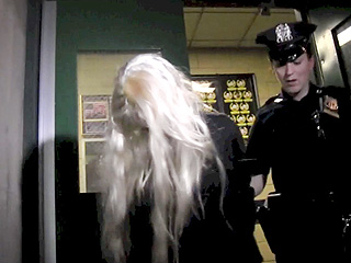PHOTO: Amanda Bynes Is Arrested in New York | Amanda Bynes