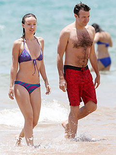 Bikini-Clad Olivia Wilde Frolics in Hawaii with Fiancé Jason Sudeikis | Jason Sudeikis, Olivia Wilde