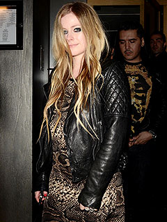 Is Avril Lavigne Pregnant? | Avril Lavigne