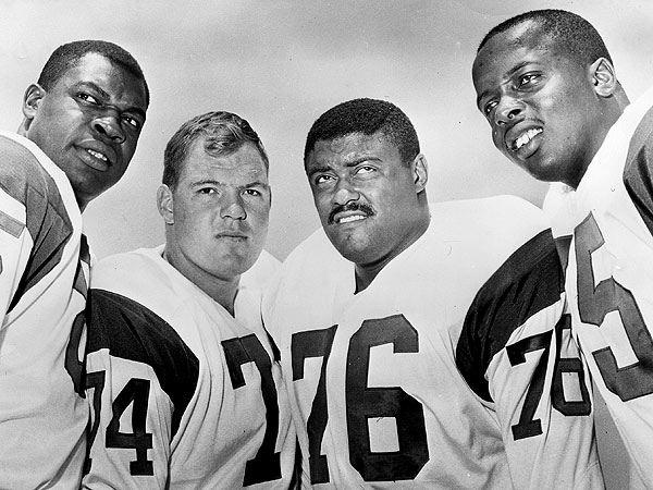 Deacon Jones, of Fearsome Foursome, Is Dead at 74| Death, Tributes