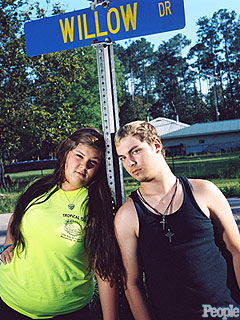 Heroes Among Us: Louisiana Town Rallies Around Orphaned Teens