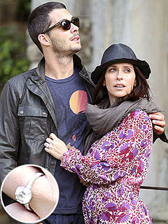 Jennifer Love Hewitt Shows Off Baby Bump and Engagement Ring in Italy | Brian Hallisay, Jennifer Love Hewitt
