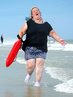 Mama June Has a Baywatch Moment on the Beach