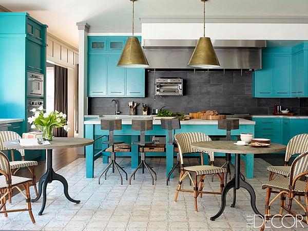 Bobby Flay Reveals Dream Kitchen in His Hamptons Home| Celeb Real Estate, Bobby Flay