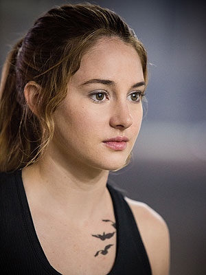 SHAILENE WOODLEY Stunt Photos from Divergent : People.