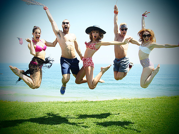 Taylor Swift Rocks Red-and-White Bikini for July 4th Bash| Red, Independence Day, Taylor Swift