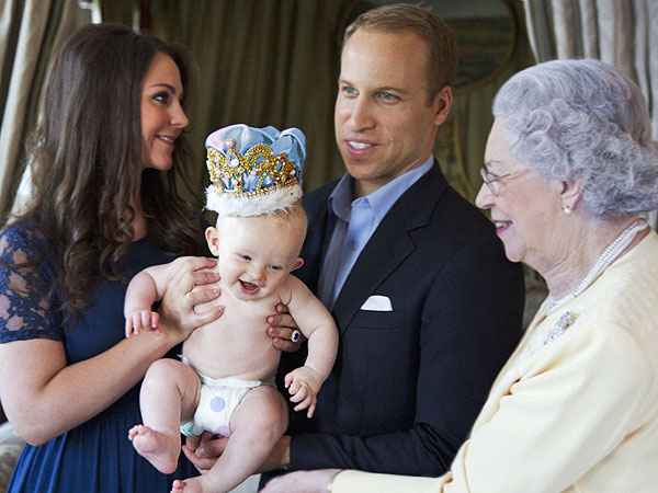 Royal Baby's First (Sadly Fake) Photoshoot!