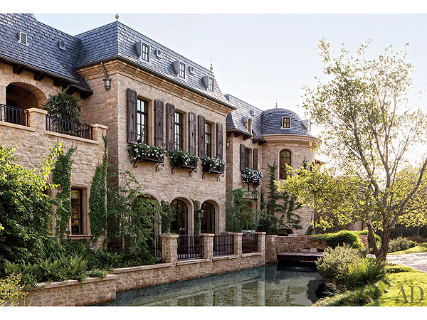 Inside Gisele Bündchen and Tom Brady's Eco-Friendly Mansion| Gisele Bundchen, Tom Brady