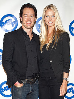 Mark-Paul Gosselaar Welcomes 