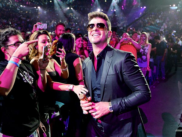 iHeartRadio Music Festival: Miley Cyrus Twerks Post-Split, Plus More Stars!| TLC, Music, Adam Lambert, Elton John, Katy Perry, Keith Urban, Miley Cyrus, Robin Thicke